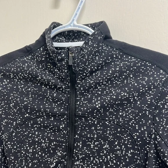 Lululemon Run Briskly 1/2 Zip Magnetized Jacquard Black White / Black | Size 4 - Picture 6 of 10